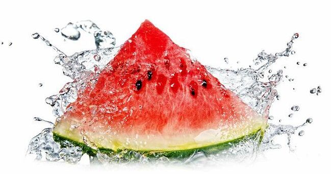 Watermelon is a sweet fruit ideal for dieting. 